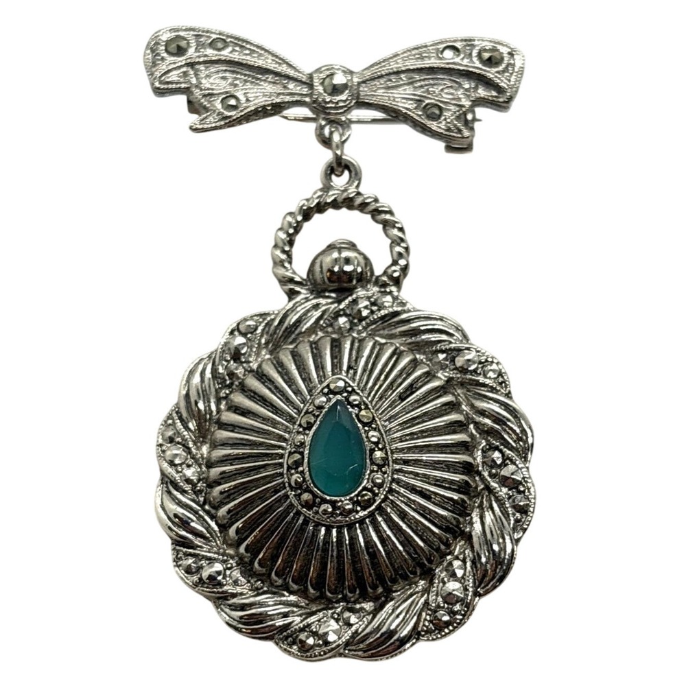 Vintage 1928 Company Silver Tone Pin Brooch Antique Style Marcasite Bow Green